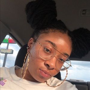 Meet your Posher, Keonnamcleod@yahoo.com